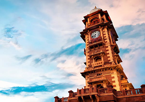 Jodhpur’s bustling Clock Tower at Sardar Market, an iconic shopping hub in Jodhpur’s Most Thrilling Sightseeing Tours.