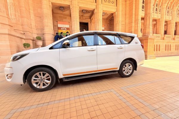 Jaisalmer to Jodhpur Cab Service with comfortable taxi on scenic Rajasthan highway