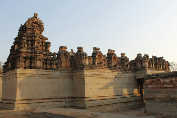 Ancient shrines at Kumbhalgarh Fort – Jodhpur to Ranakpur & Kumbhalgarh Taxi sightseeing