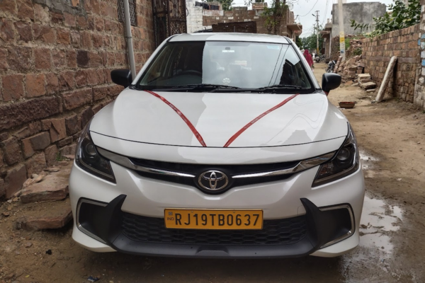 Sedan car used for Jodhpur to Ranakpur & Kumbhalgarh Taxi service