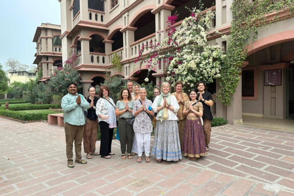 JCS Safe Taxi in Jodhpur for Foreigners with English-speaking drivers
