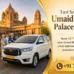 Tourists with a taxi near Umaid Bhawan Palace in Jodhpur for local sightseeing and airport transfer services.
